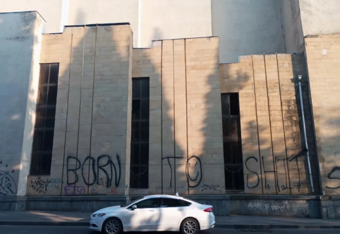 From Muscat to Nizwa, how to buy a bus ticket?